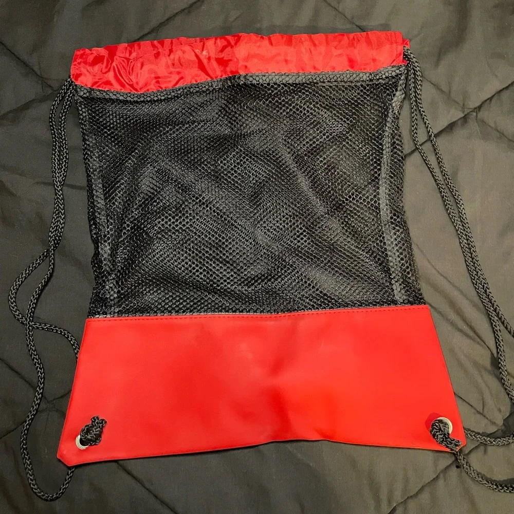Mesh Backpack - Picture 2 of 4